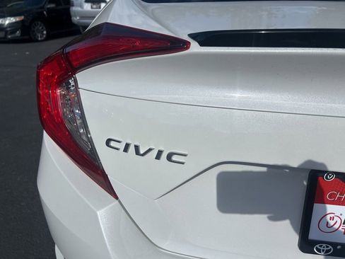 Used 2021 Honda Civic Sport image 15
