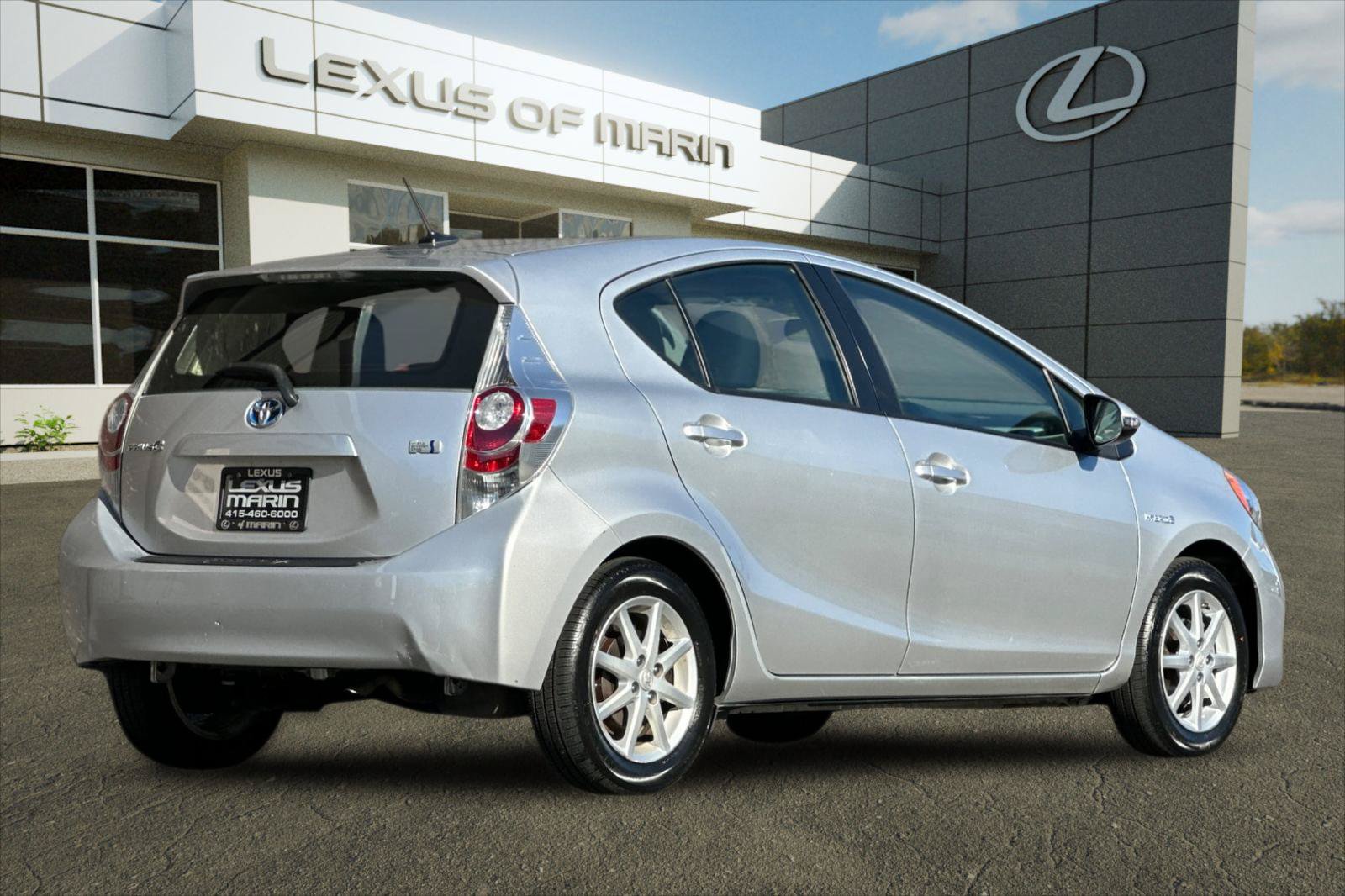 Used 2012 Toyota Prius C Three FWD image 9