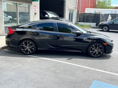 Used 2020 Honda Civic Sport image 7