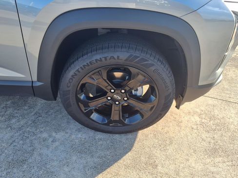 Used 2026 Chevrolet Equinox LT w/ Convenience Package II FWD image 9