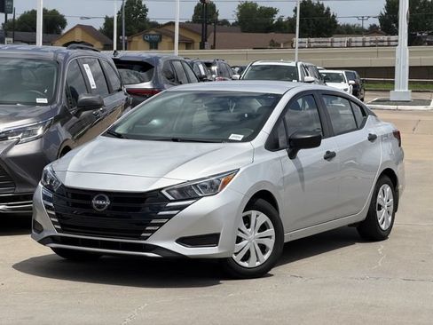 Used 2024 Nissan Versa S w/ Trunk Package FWD image 2