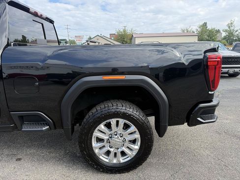Used 2020 GMC Sierra 2500 Denali w/ Denali Ultimate Package AWD/4WD image 7