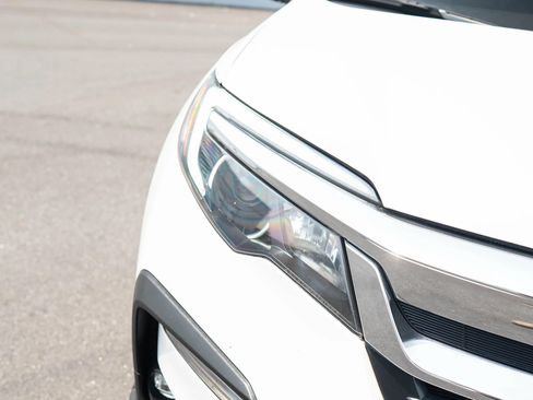Used 2022 Honda Pilot EX-L image 11