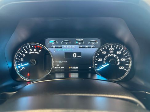 Used 2019 Ford F150 Lariat w/ Equipment Group 502A Luxury AWD/4WD image 24