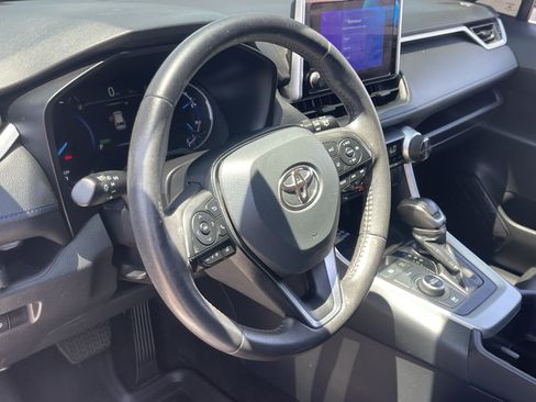 Used 2024 Toyota RAV4 SE AWD/4WD image 22
