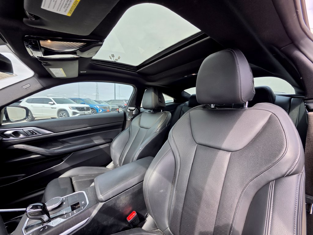 Used 2023 BMW 430i Coupe w/ Convenience Package RWD image 16
