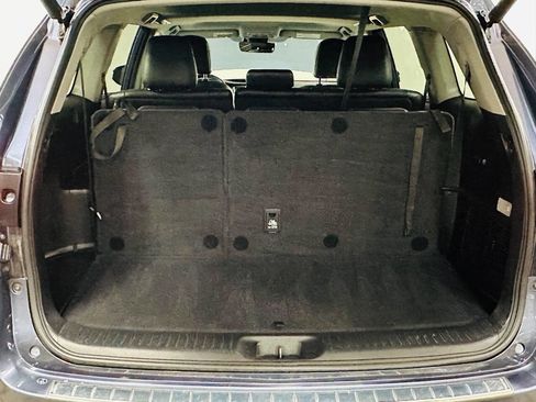 Used 2018 Toyota Highlander XLE w/ Carpet Mat Package (TMS) image 30