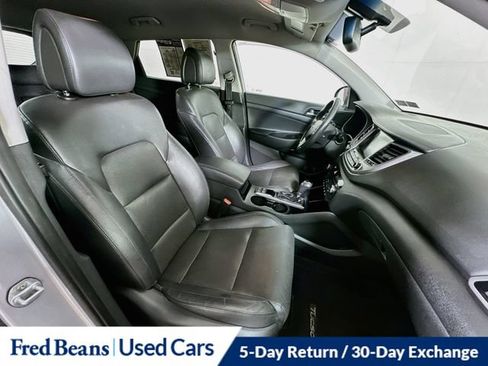 Used 2017 Hyundai Tucson SE Plus AWD/4WD image 36