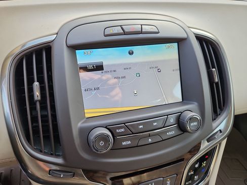 Used 2015 Buick LaCrosse Premium image 23