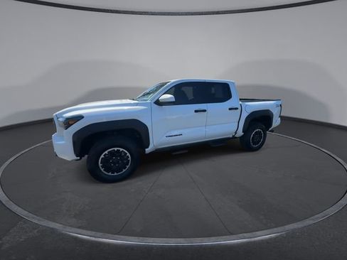 Used 2024 Toyota Tacoma TRD Off-Road image 7