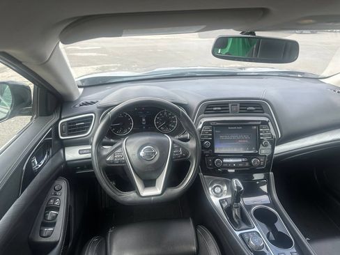 Used 2017 Nissan Maxima 3.5 SV FWD image 10