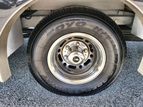 Used 2008 Freightliner Sprinter 3500 image 17