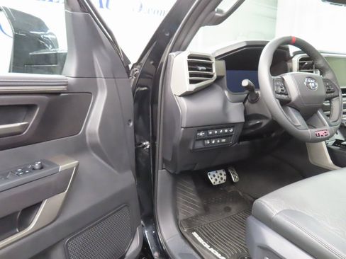 Used 2025 Toyota Sequoia SR5 image 52