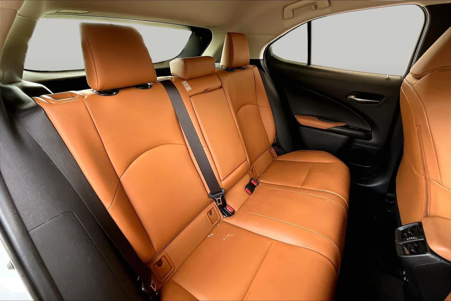 Used 2019 Lexus UX 200 FWD image 17