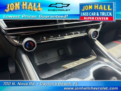 Used 2025 Chevrolet Traverse RS AWD/4WD image 29