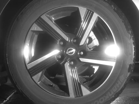 Used 2025 Nissan Sentra SV FWD image 14