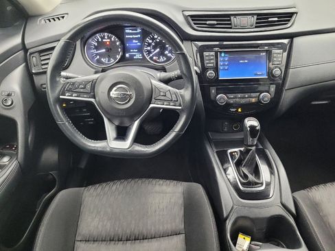 Used 2017 Nissan Rogue SV w/ SV Premium Package FWD image 22