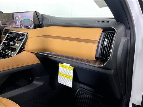 New 2026 Nissan Armada Platinum Reserve image 21