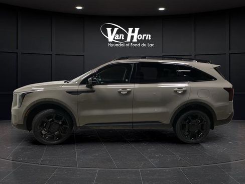 Used 2025 Kia Sorento SX image 13