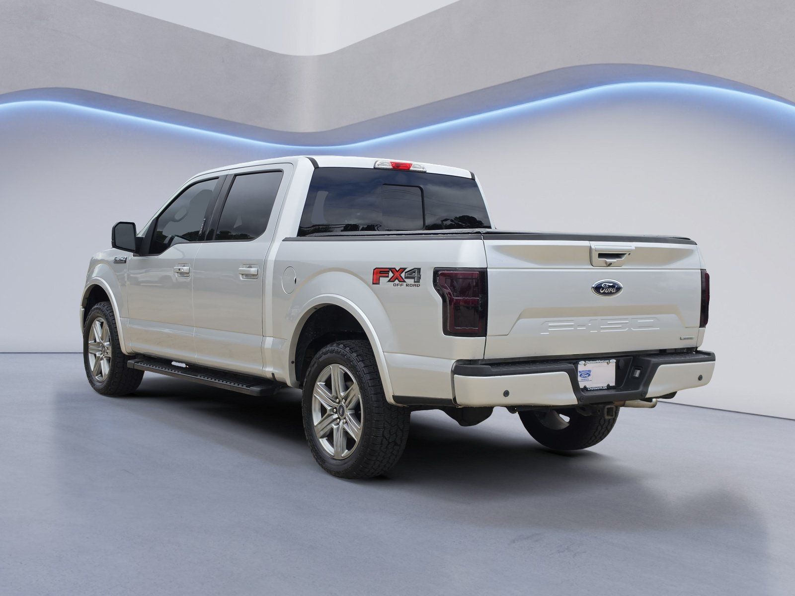 Used 2019 Ford F150 Lariat AWD/4WD image 4