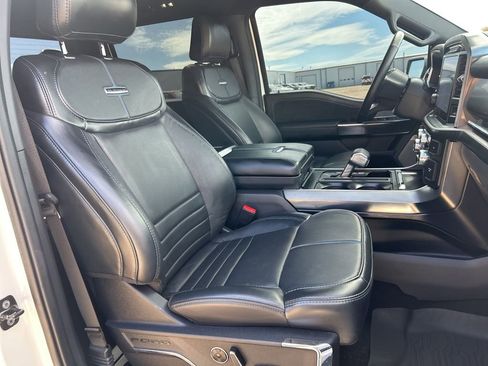Used 2024 Ford F150 Platinum w/ FX4 Off-Road Package image 39