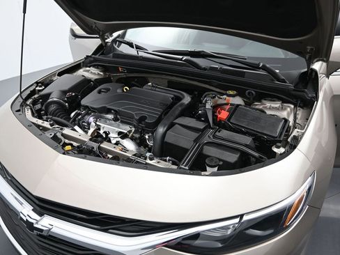 Certified 2022 Chevrolet Malibu RS image 32