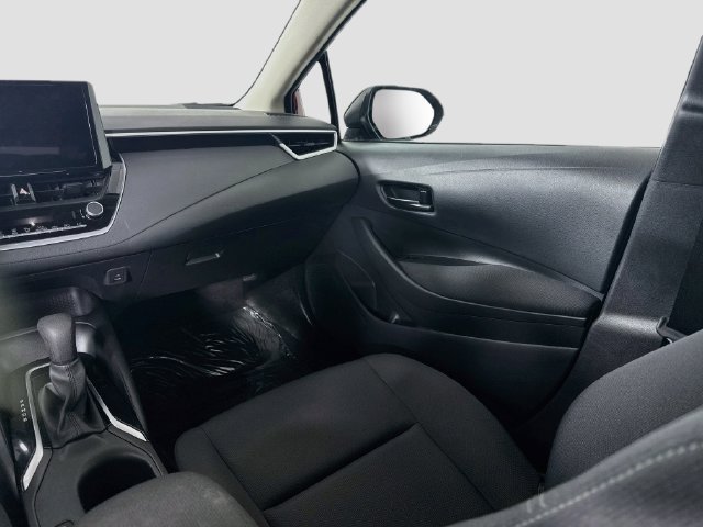 Certified 2025 Toyota Corolla LE FWD image 23