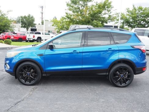 Used 2017 Ford Escape SE w/ SE Sport Appearance Package AWD/4WD image 7