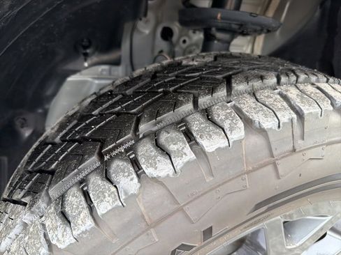 Used 2025 Honda Pilot TrailSport image 13