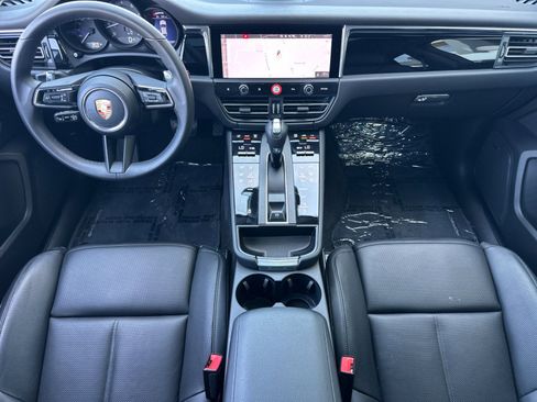Used 2026 Porsche Macan AWD/4WD image 6