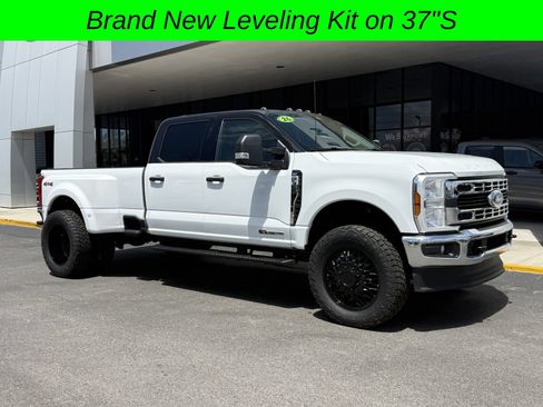 Used 2026 Ford F350 XLT AWD/4WD image 2