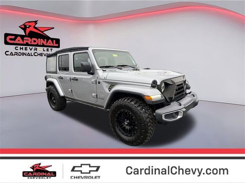 Used 2018 Jeep Wrangler Unlimited Sahara image 1