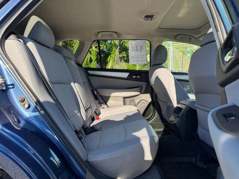 Used 2019 Subaru Outback 2.5i Premium AWD/4WD image 22