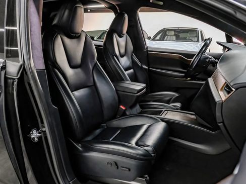 Used 2020 Tesla Model X Long Range AWD/4WD image 42