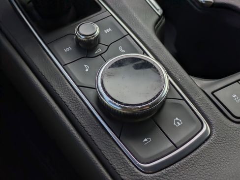 Used 2019 Cadillac XT4 Sport w/ Cold Weather Package image 29