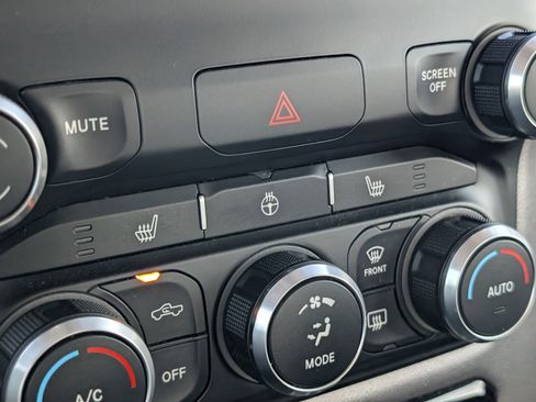 Used 2019 RAM 1500 Big Horn RWD image 18
