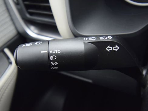 Used 2023 Nissan Rogue SV image 35