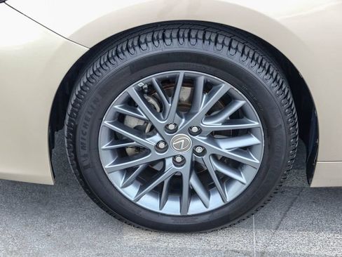 Used 2018 Lexus ES 350 w/ Navigation System Package FWD image 10