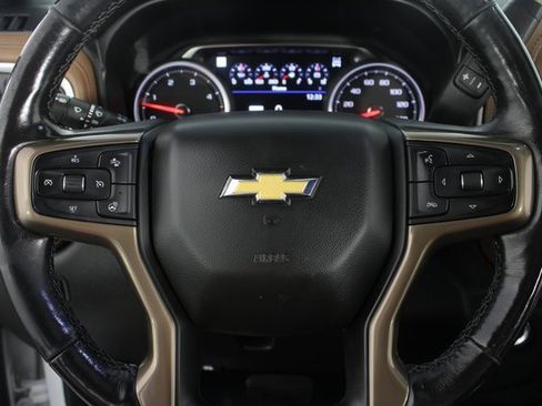Used 2022 Chevrolet Silverado 2500 High Country w/ Z71 Off-Road Package image 15