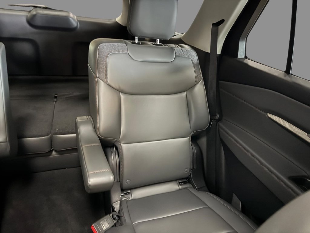 New 2026 Ford Explorer Active w/ Active Comfort Package AWD/4WD image 13