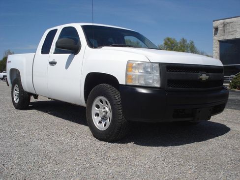 Used 2008 Chevrolet Silverado 1500 W/T w/ Skid Plate Package image 2