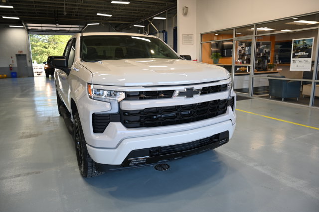 New 2026 Chevrolet Silverado 1500 RST w/ RST Select Package AWD/4WD image 3