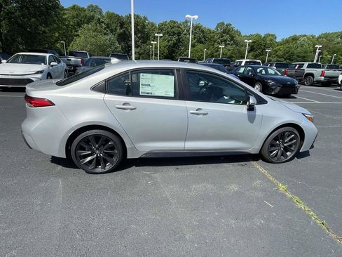 New 2026 Toyota Corolla SE FWD image 13
