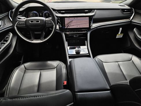 New 2026 Jeep Grand Cherokee L Limited w/ Limited Altitude Package RWD image 9