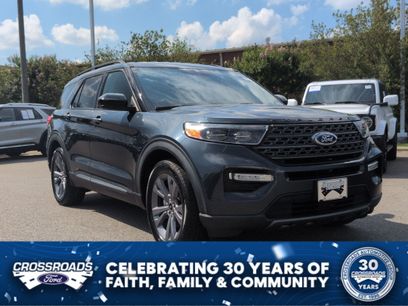 Certified 2022 Ford Explorer XLT w/ Equipment Group 202A