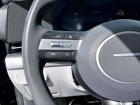 Used 2024 Hyundai Kona SEL image 23