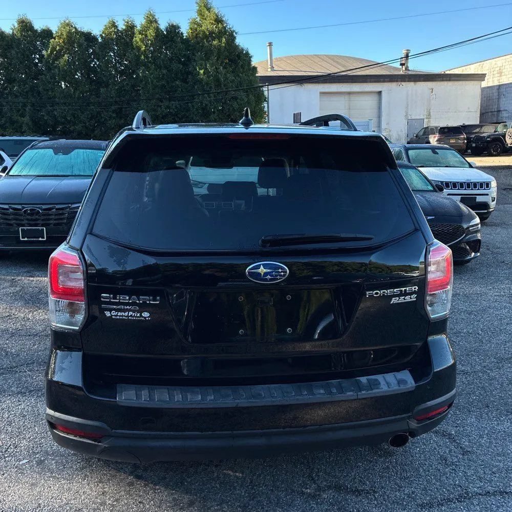 Used 2017 Subaru Forester 2.5i Limited AWD/4WD image 21