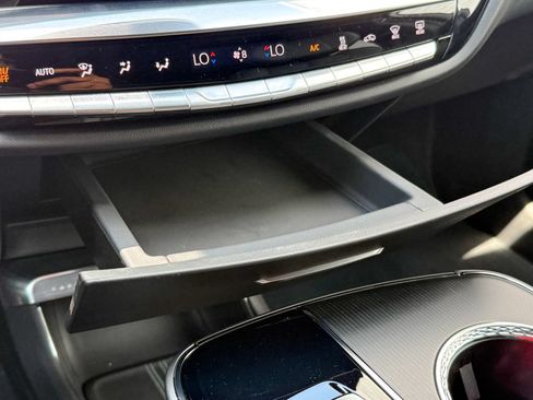 Certified 2024 Cadillac Lyriq Luxury AWD/4WD image 24