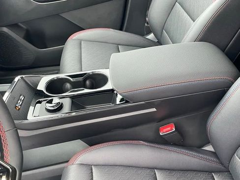 New 2026 Chevrolet Equinox RS w/ LPO, Floor Liner Package AWD/4WD image 32