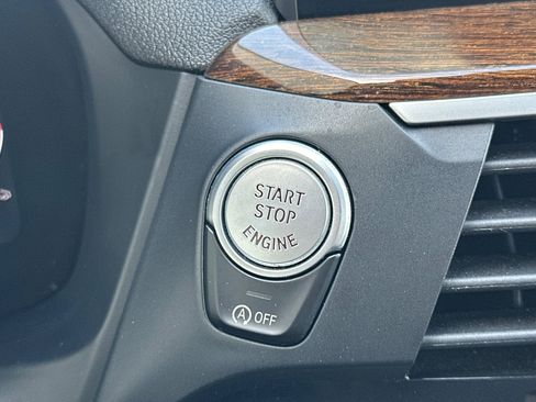 Used 2021 BMW X3 xDrive30i w/ Premium Package AWD/4WD image 28